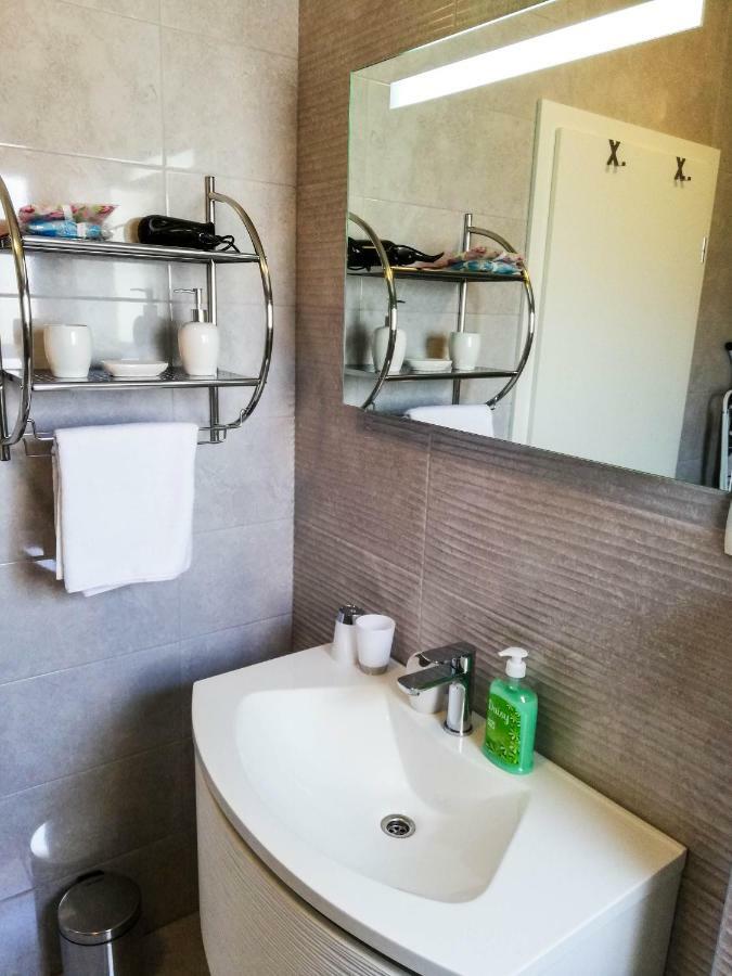Apartment Sara คาชเตลา ภายนอก รูปภาพ