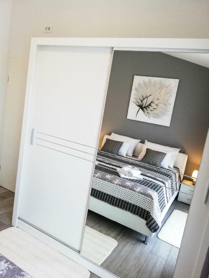 Apartment Sara คาชเตลา ภายนอก รูปภาพ